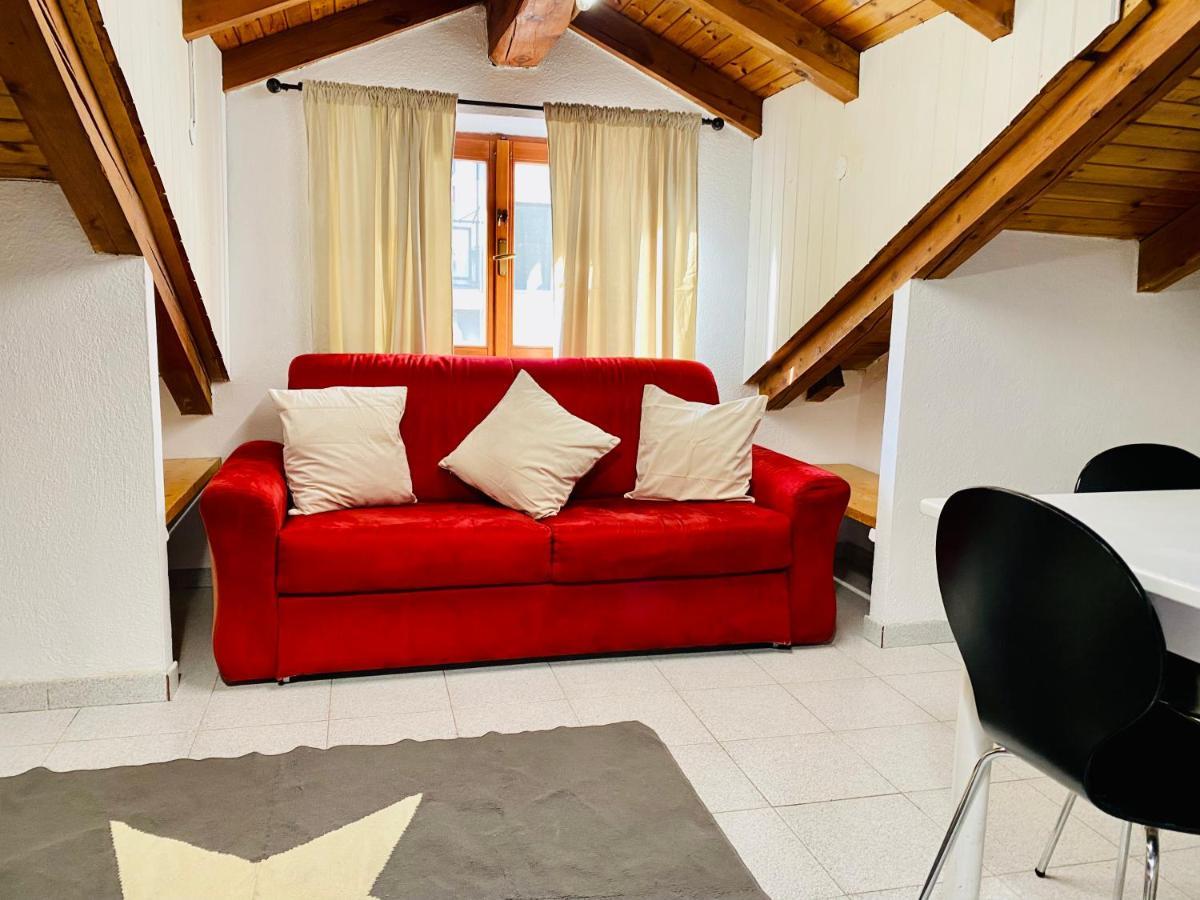 Casa Dei Leoni Apartment Aosta Bagian luar foto