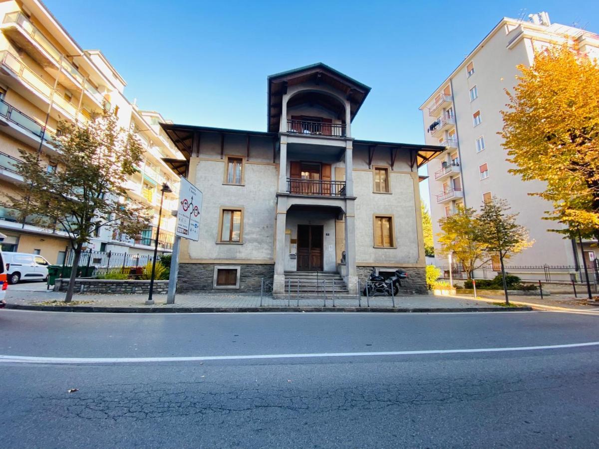 Casa Dei Leoni Apartment Aosta Bagian luar foto