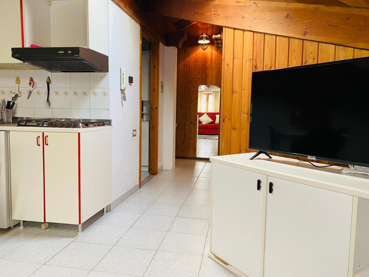 Casa Dei Leoni Apartment Aosta Bagian luar foto