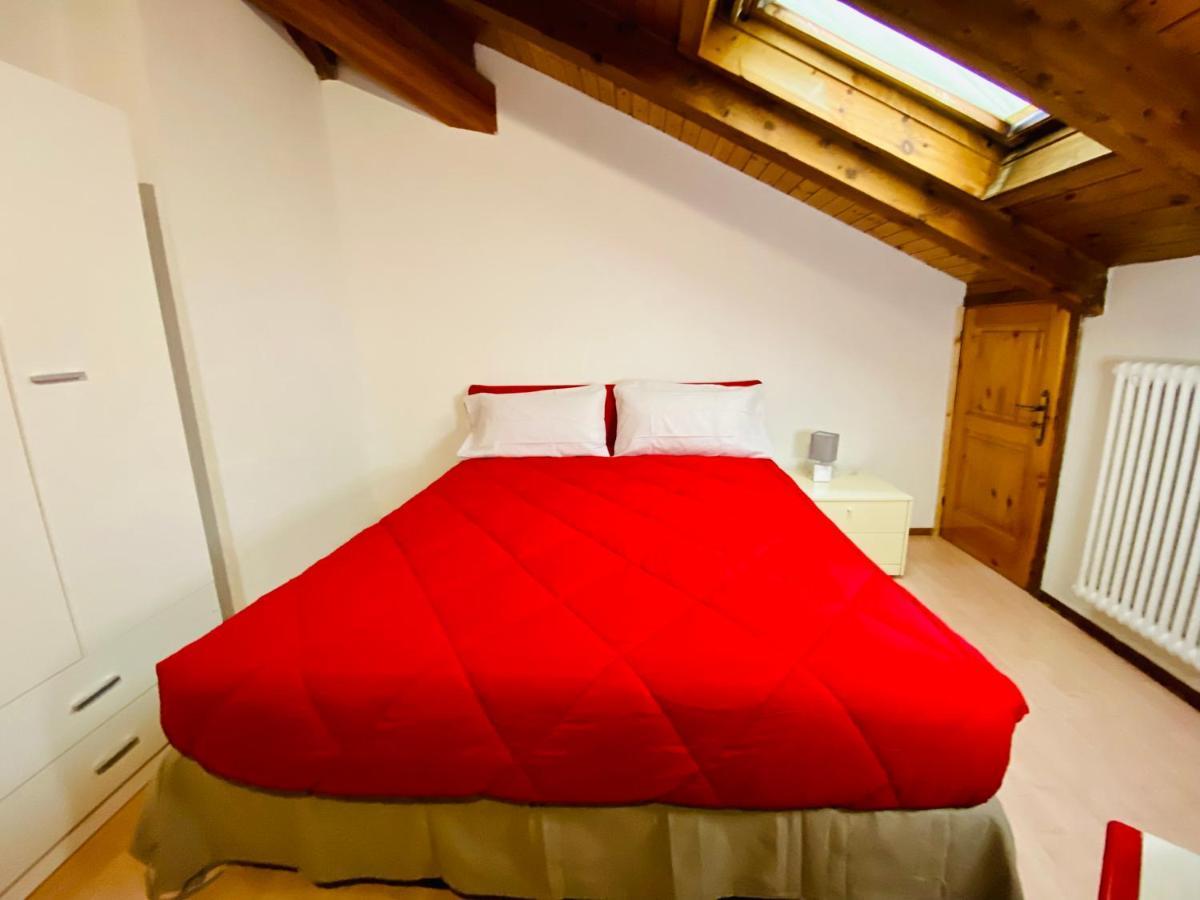 Casa Dei Leoni Apartment Aosta Bagian luar foto