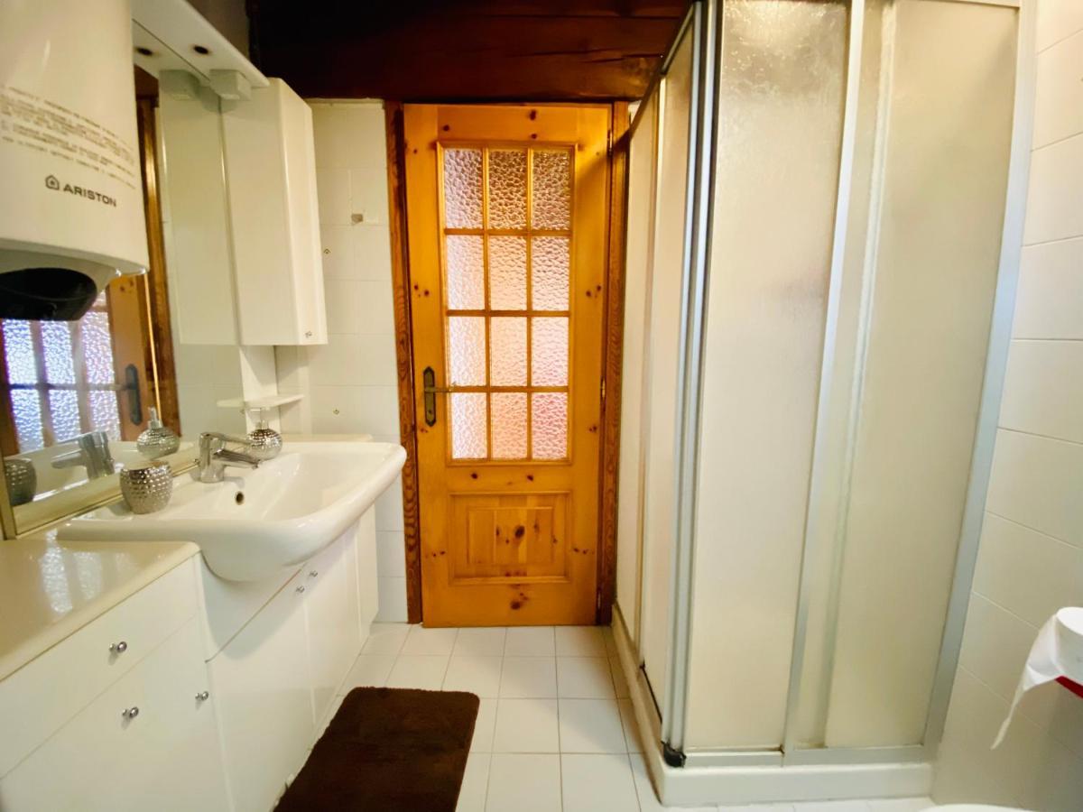 Casa Dei Leoni Apartment Aosta Bagian luar foto