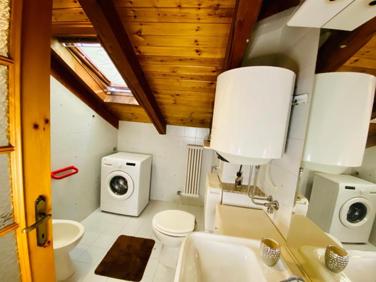 Casa Dei Leoni Apartment Aosta Bagian luar foto